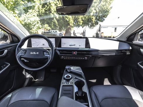 Used 2024 Kia EV6 Light AWD/4WD image 22