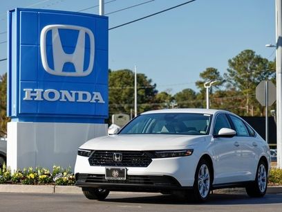 New 2025 Honda Accord LX