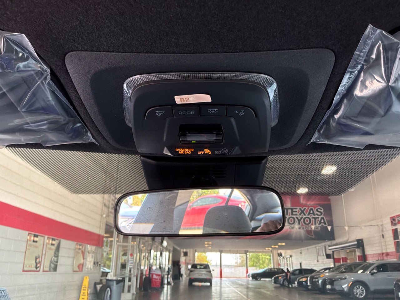 Used 2026 Toyota Corolla SE FWD image 16