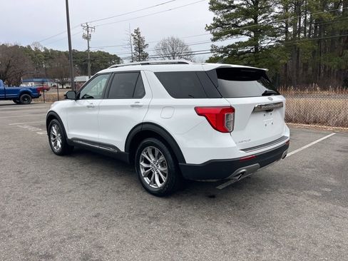 Certified 2023 Ford Explorer Limited w/ Equipment Group 301A image 7