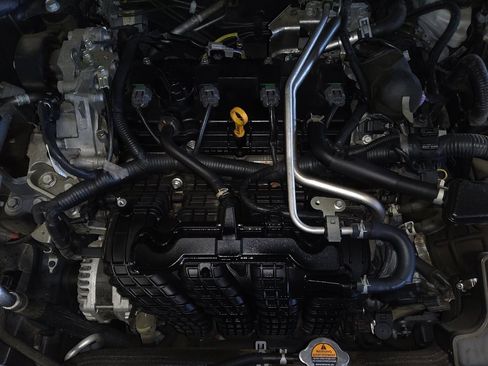 Used 2024 Nissan Altima 2.5 SV image 30