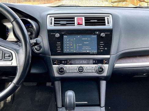 Used 2015 Subaru Outback 2.5i Limited image 29