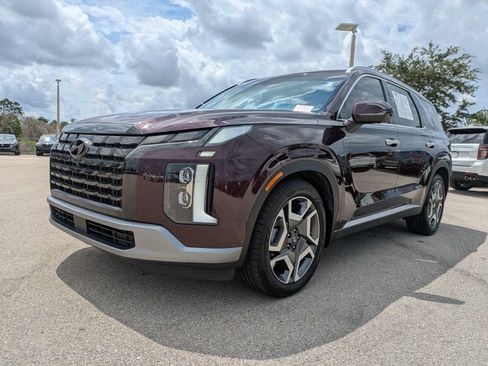 Used 2023 Hyundai Palisade Limited FWD image 9