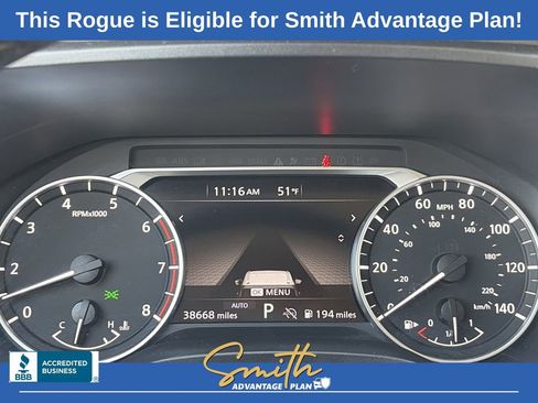 Used 2025 Nissan Rogue SV image 18