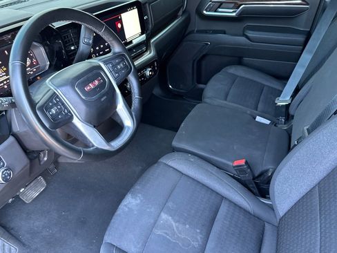 Used 2024 GMC Sierra 1500 Elevation image 9