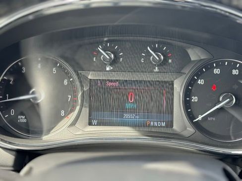 Used 2022 Buick Encore Preferred w/ Safety Package image 25