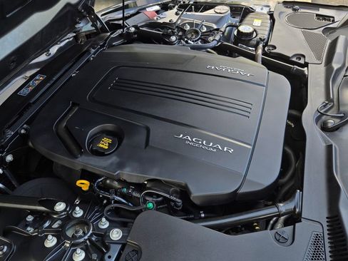Used 2020 Jaguar F-TYPE Coupe RWD image 35