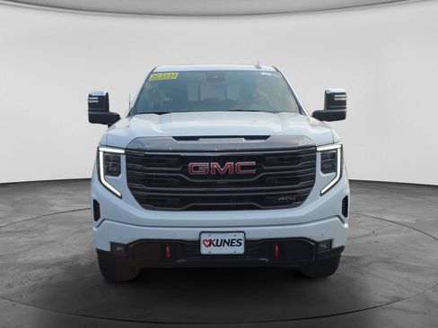 Used 2024 GMC Sierra 1500 AT4 w/ Technology Package AWD/4WD image 2