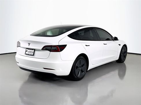 Used 2022 Tesla Model 3 image 5
