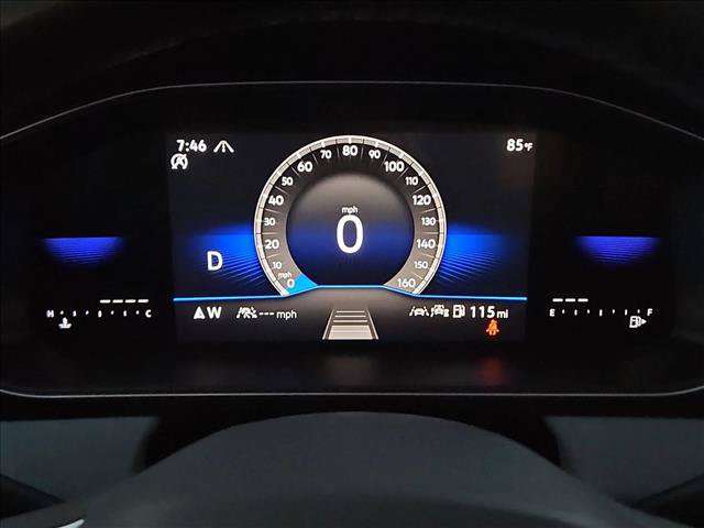 Used 2025 Volkswagen Jetta SE FWD image 11
