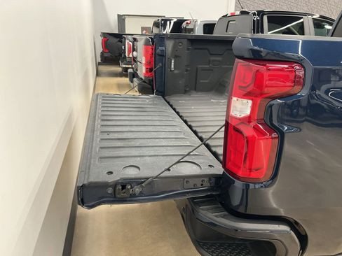 Used 2020 Chevrolet Silverado 1500 RST image 22