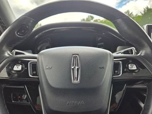 Used 2022 Lincoln Corsair AWD w/ Premium Package image 32