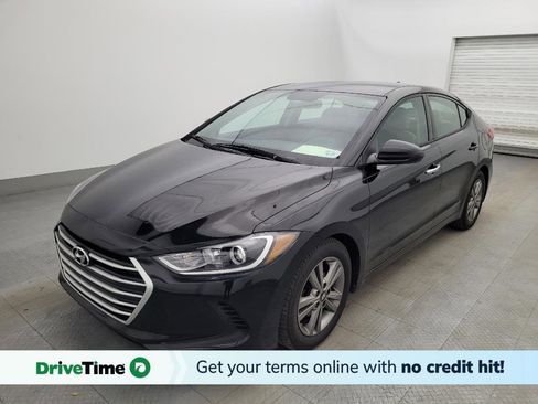 Used 2017 Hyundai Elantra SE image 1