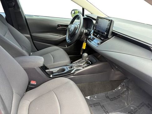 Certified 2022 Toyota Corolla LE FWD image 20