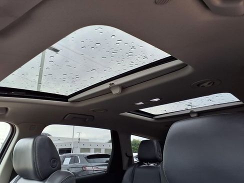 Used 2018 Buick Enclave Essence w/ Trailering Package FWD image 10