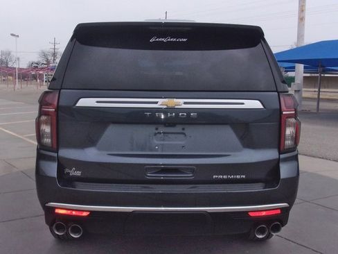 Used 2021 Chevrolet Tahoe Premier w/ Premium Package image 18