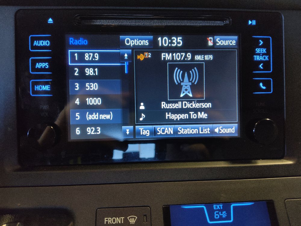 Used 2017 Toyota Sienna LE FWD image 25