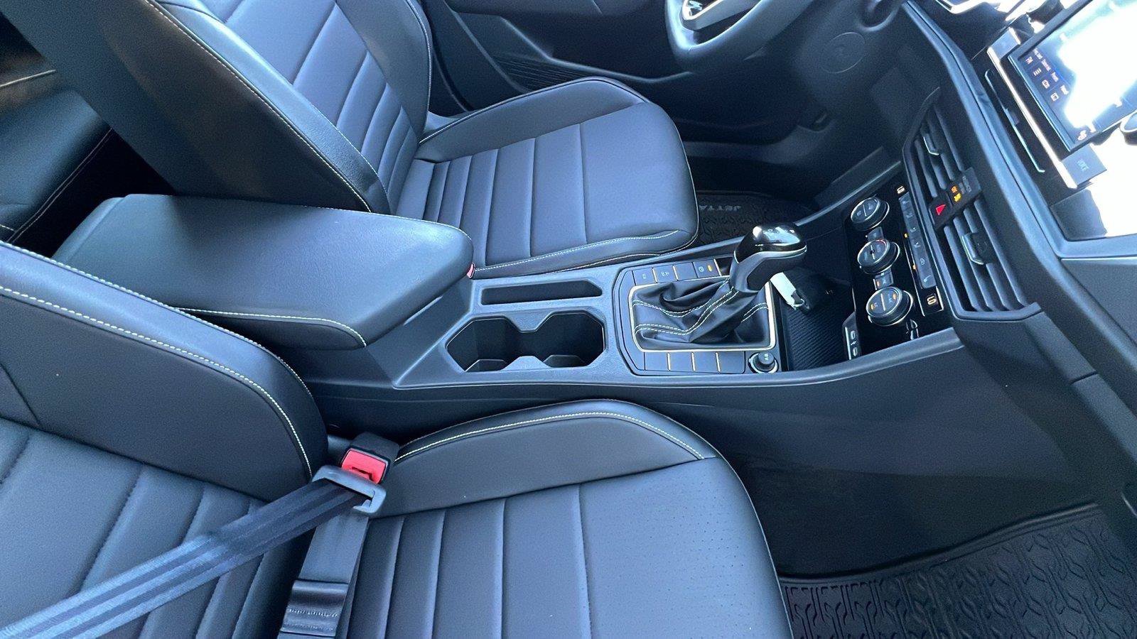 Certified 2024 Volkswagen Jetta SE FWD image 20