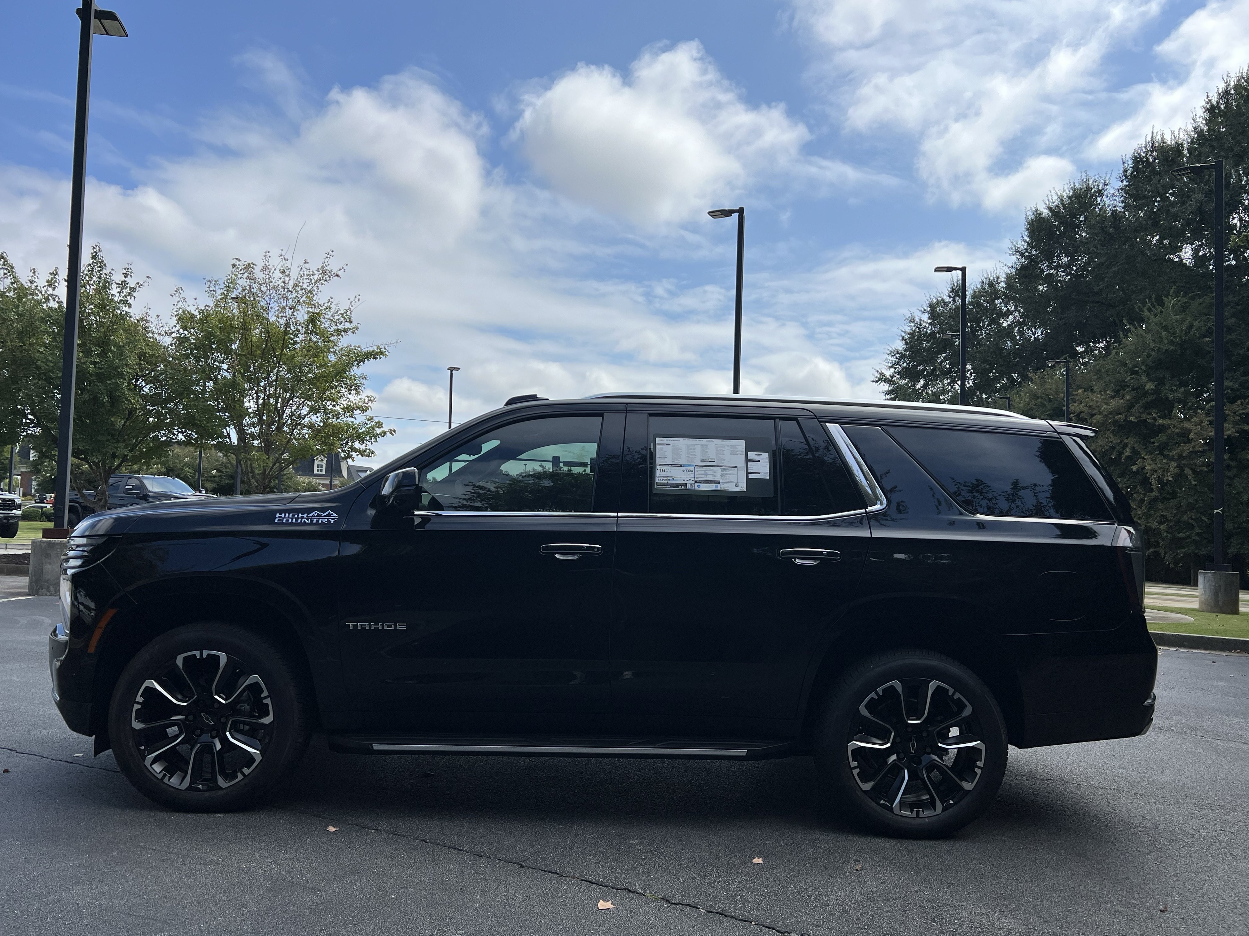 New 2026 Chevrolet Tahoe High Country w/ Sun And Tow Package AWD/4WD image 6