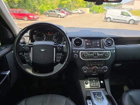 Used 2016 Land Rover LR4 HSE Silver Edition AWD/4WD image 14