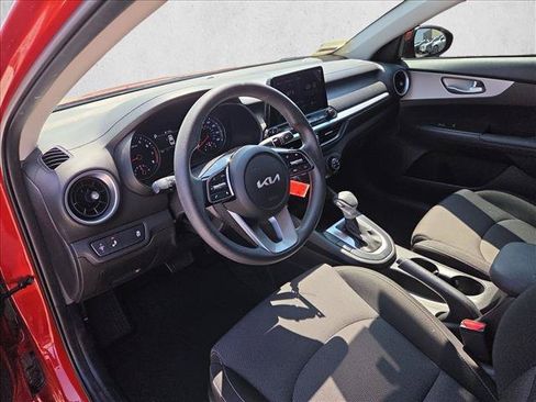 Used 2023 Kia Forte LXS w/ LXS Technology Package FWD image 11