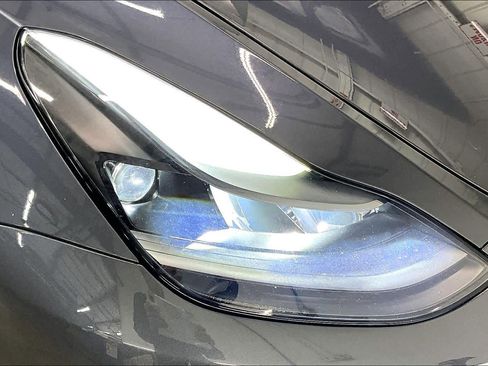 Used 2023 Tesla Model Y Performance image 31