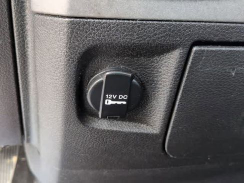 Used 2014 RAM 1500 Express RWD image 27