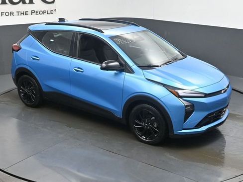 New 2027 Chevrolet Bolt RS w/ Technology Package FWD image 26