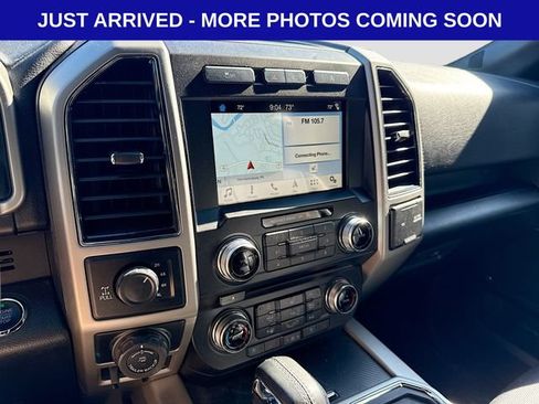 Used 2018 Ford F150 Lariat w/ Equipment Group 502A Luxury AWD/4WD image 15