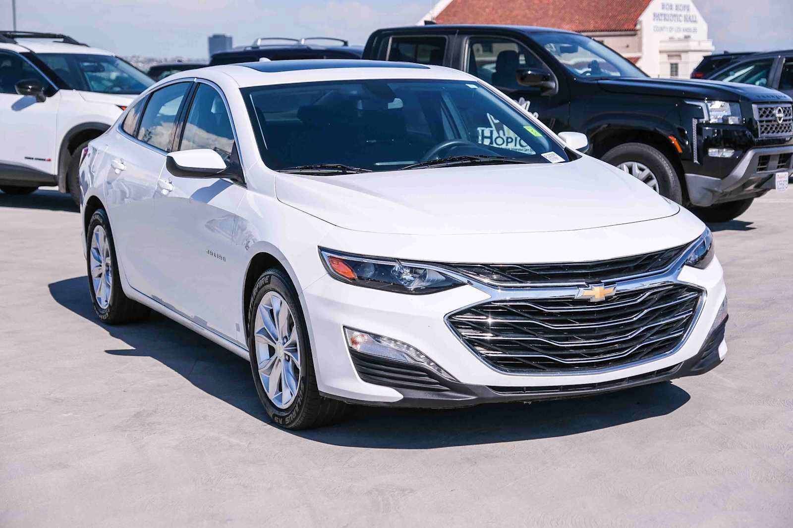 Used 2022 Chevrolet Malibu LT FWD image 3