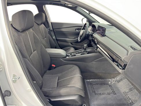 Used 2023 Honda Accord Sport image 15