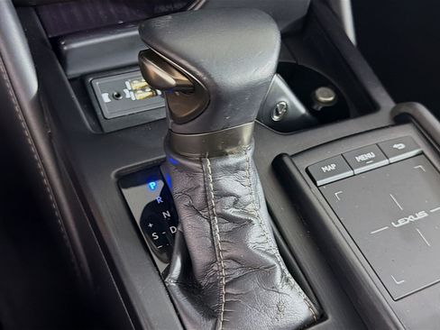 Used 2019 Lexus ES 350 Ultra Luxury w/ Accessory Package 2 FWD image 25