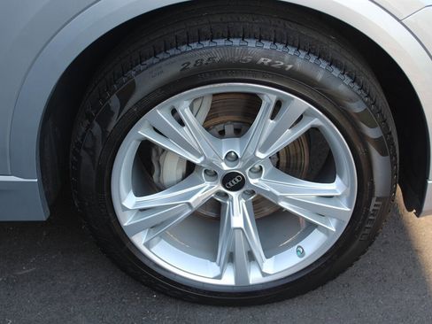 Used 2022 Audi Q8 Premium Plus image 26