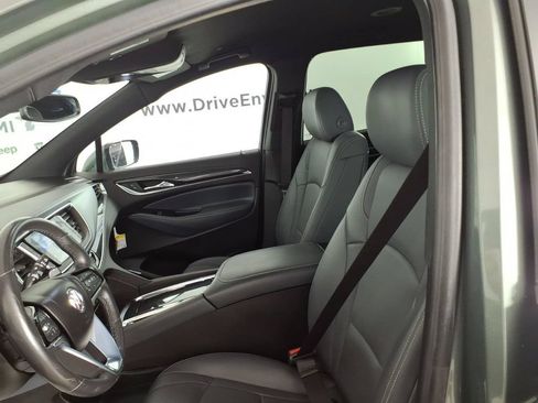 Used 2023 Buick Enclave Essence AWD/4WD image 12