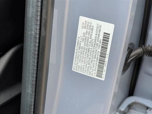 Used 2024 Honda Pilot Touring image 27