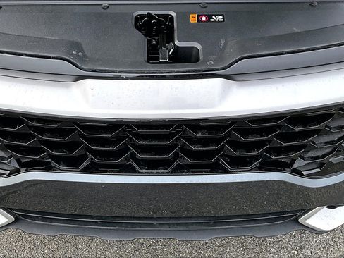 Used 2025 Kia Sportage EX image 34