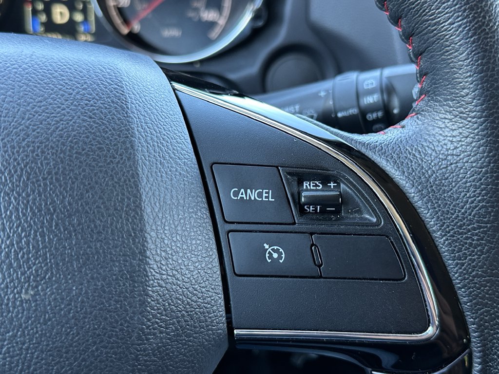 Used 2025 Mitsubishi Outlander Sport LE AWD/4WD image 28