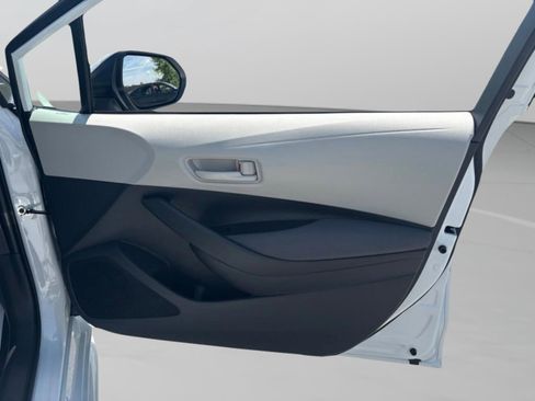 New 2026 Toyota Corolla LE FWD image 31