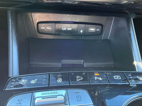Used 2023 Hyundai Tucson Limited w/ Cargo Package AWD/4WD image 16