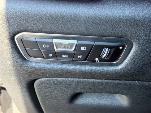 Used 2022 BMW X5 xDrive40i image 32