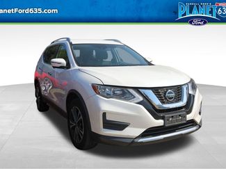 Used 2019 Nissan Rogue SV w/ Premium Package image 1