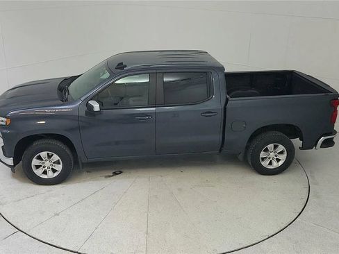 Used 2021 Chevrolet Silverado 1500 LT image 42