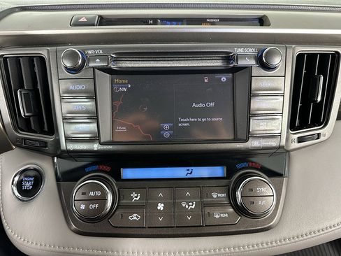 Used 2014 Toyota RAV4 Limited AWD/4WD image 15