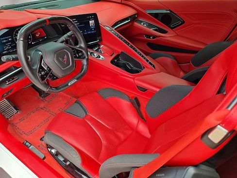 Used 2025 Chevrolet Corvette Z06 w/ Stealth Interior Trim Package RWD image 19