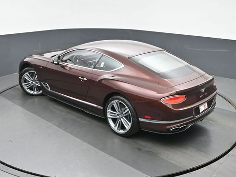 Used 2021 Bentley Continental GT AWD/4WD image 32