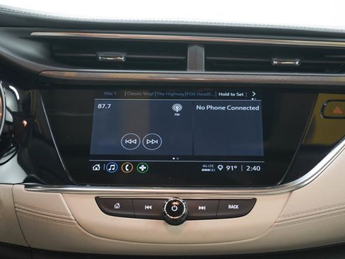 Used 2023 Buick Encore GX Preferred w/ Cold Weather Comfort Package FWD image 17