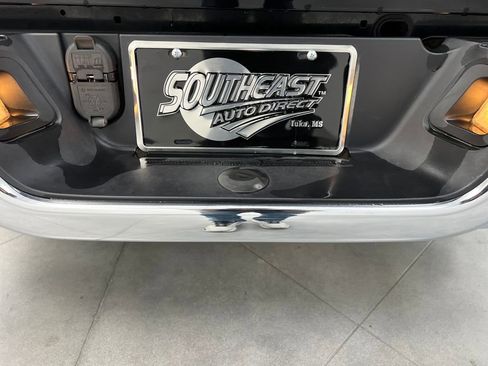 Used 2024 RAM 1500 Classic SLT image 29