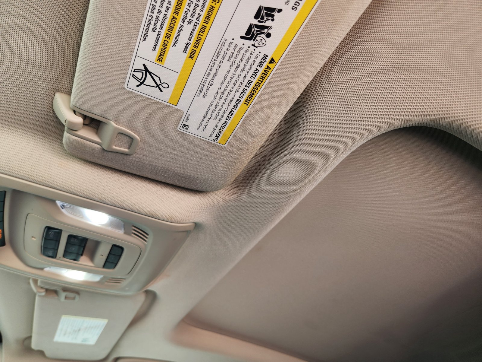Used 2023 Buick Envision Avenir FWD image 28