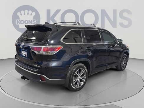 Used 2016 Toyota Highlander XLE AWD/4WD image 7