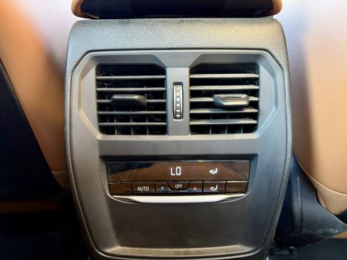 Used 2023 BMW 230i Coupe w/ M Sport Package image 23